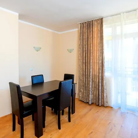 House With Garden Konukevi 3*