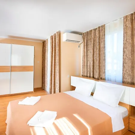 Konukevi House With Garden 3*