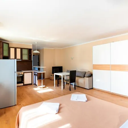 게스트하우스 House With Garden